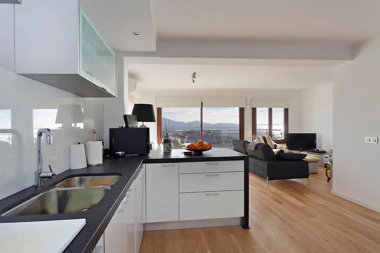 Penthouse Frontline Apartment Next To Beach Pollenca