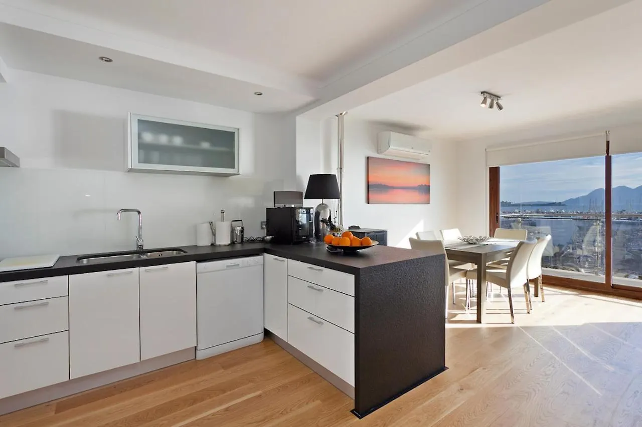 Penthouse Frontline Apartment Next To Beach Pollenca Spain